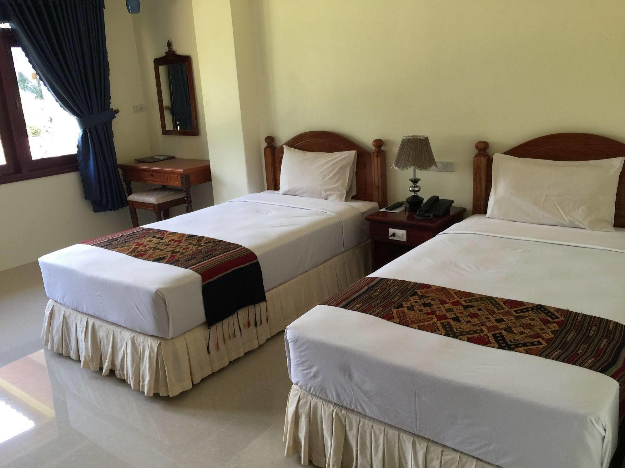 Champasak Palace Hotel Паксе Экстерьер фото