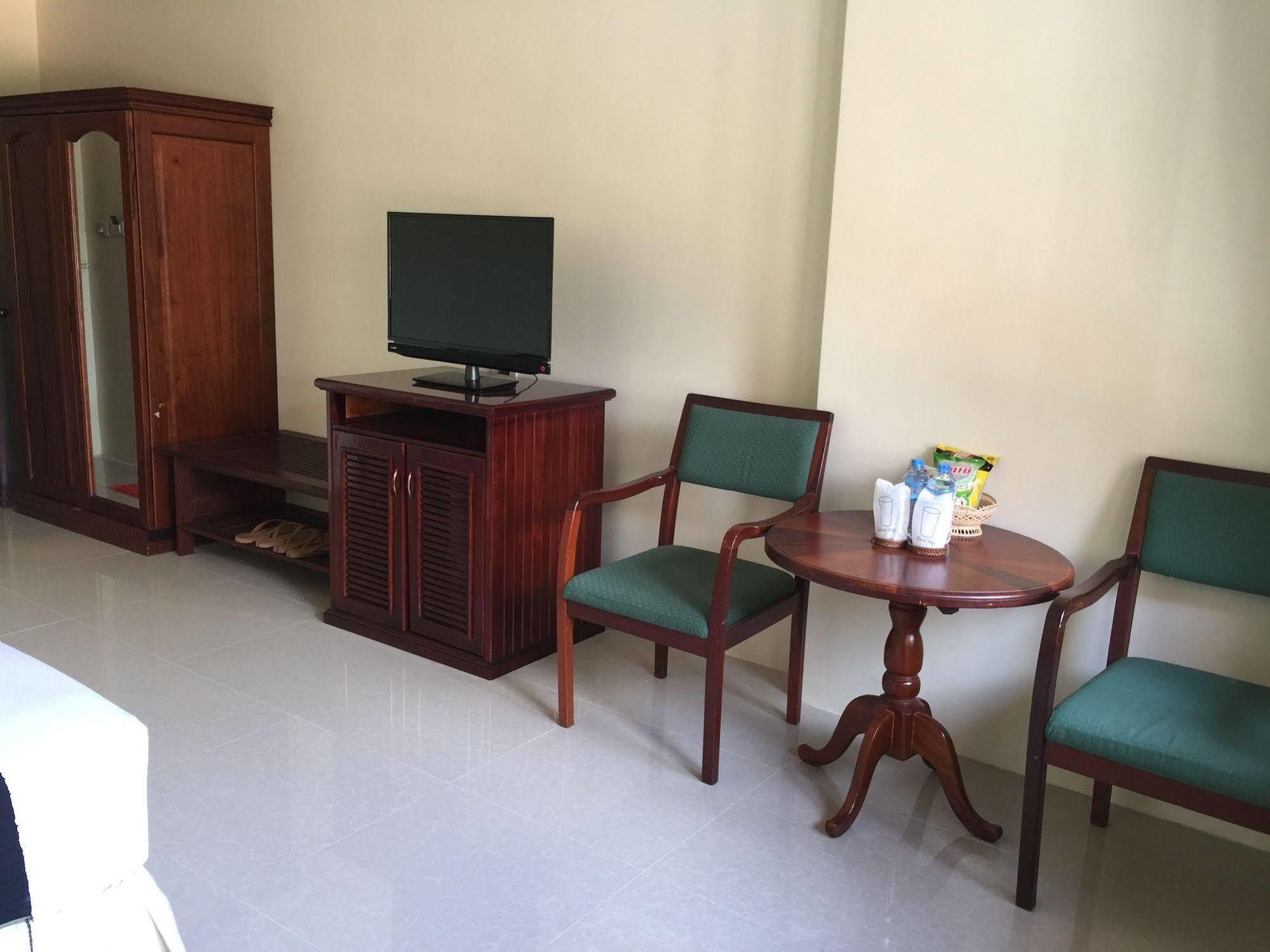 Champasak Palace Hotel Паксе Экстерьер фото