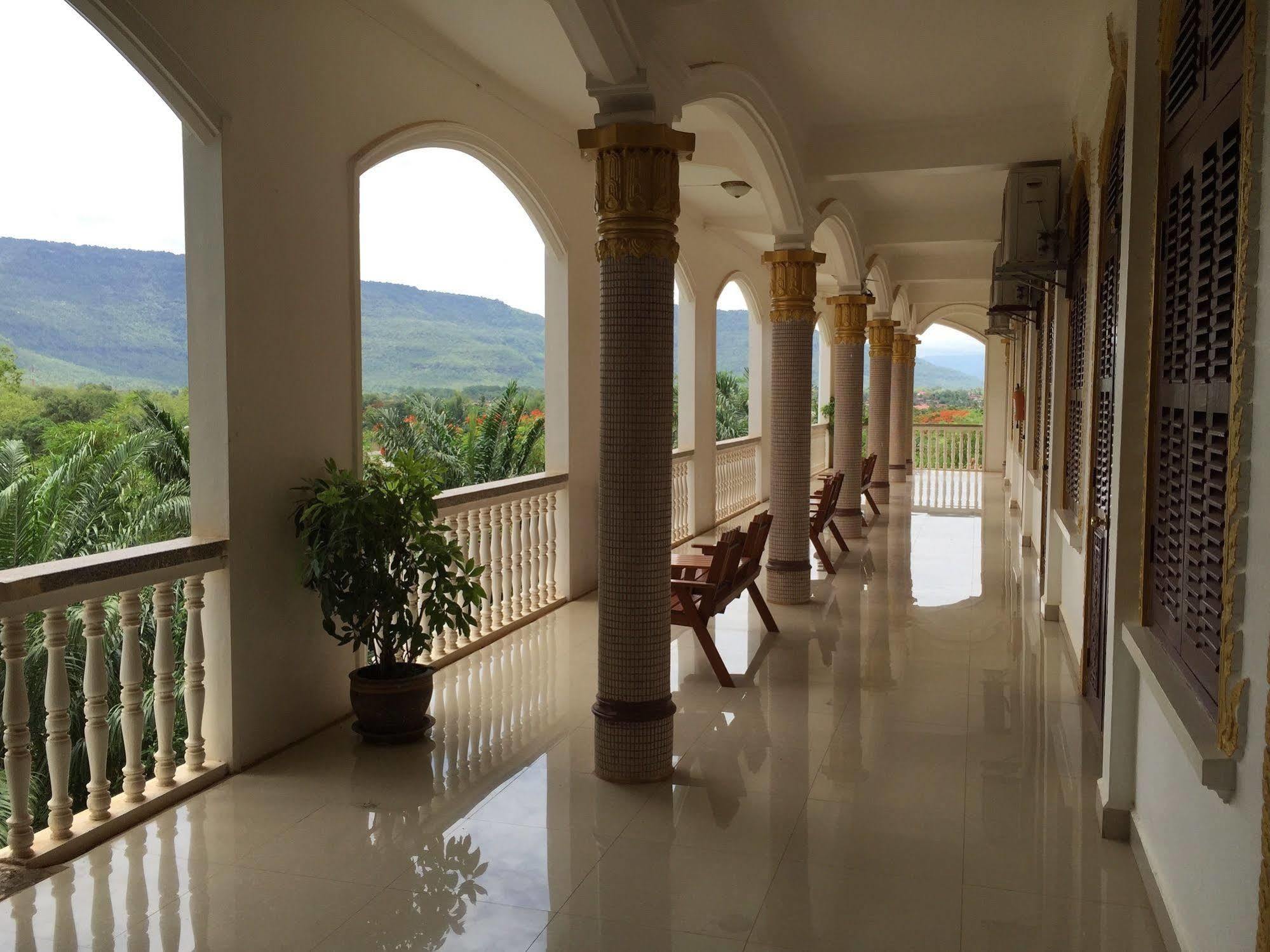 Champasak Palace Hotel Паксе Экстерьер фото